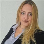 Italiana nativa que ha colaborado por años con el instituto cervantes de napoles